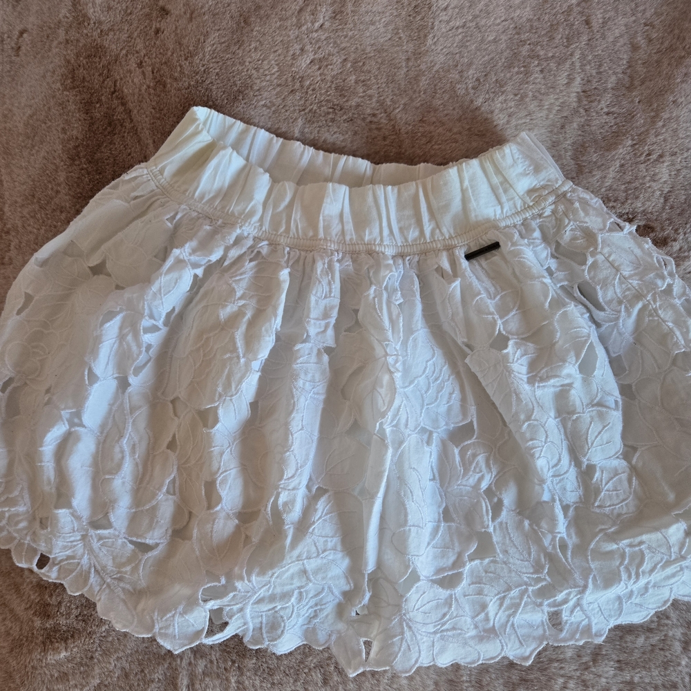 Abercrombie & Fitch White Floral Skirt